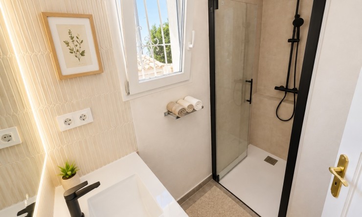 Resale - Town house -
Moraira - Pinar del Advocat - Cometa
