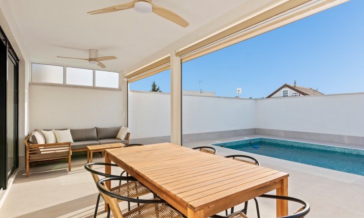 Herverkoop - Villa -
Torrevieja - El chaparral