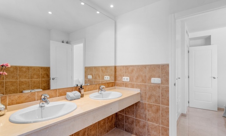 Resale - Apartment -
Finestrat - Sierra Cortina