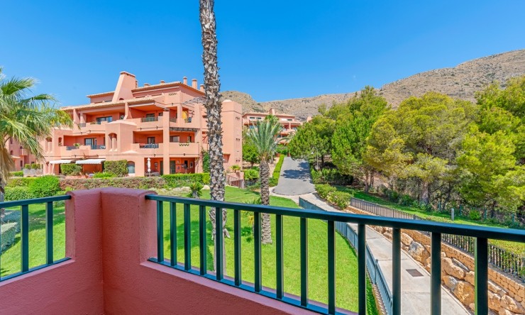 Resale - Apartment -
Finestrat - Sierra Cortina