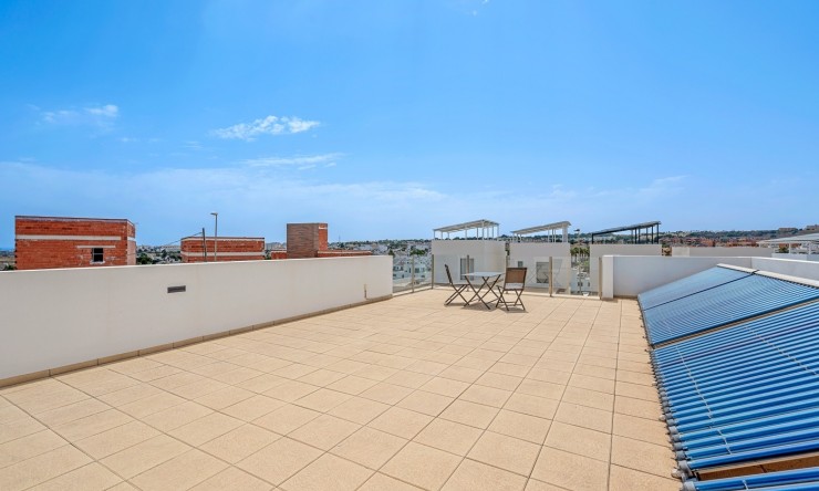 Herverkoop - Villa -
Orihuela Costa - Villamartín