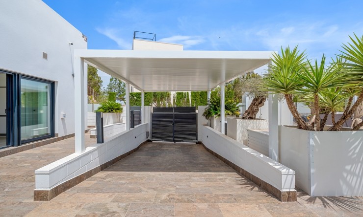 Herverkoop - Villa -
Orihuela Costa - Villamartín