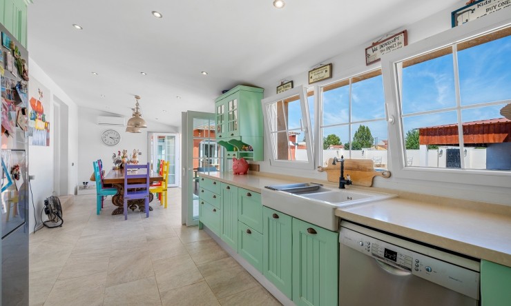 Resale - Country Estate -
Almoradí - Las Heredades