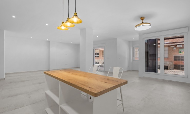 Resale - Apartment -
Torrevieja - Playa del Acequión