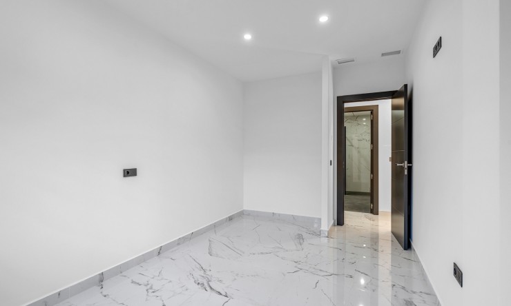 Reventa - Villa -
Campoamor