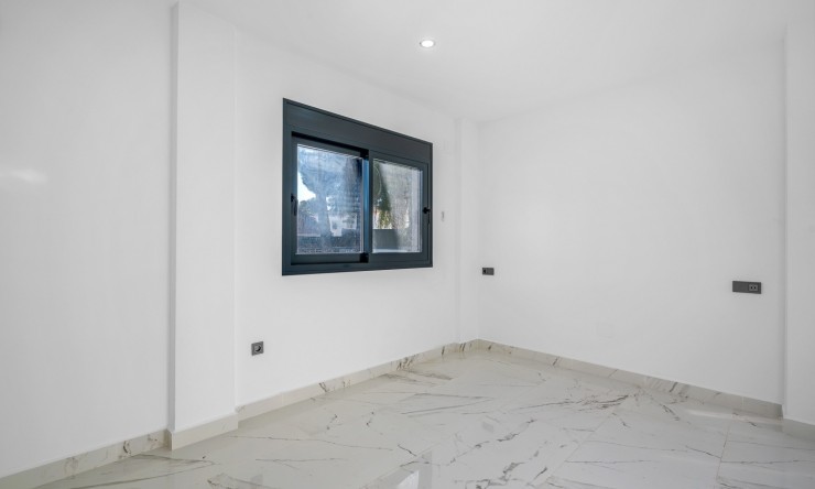 Reventa - Villa -
Campoamor