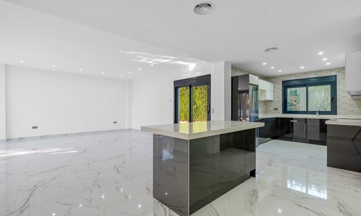Reventa - Villa -
Campoamor