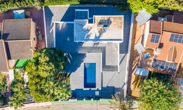 Reventa - Villa -
Campoamor