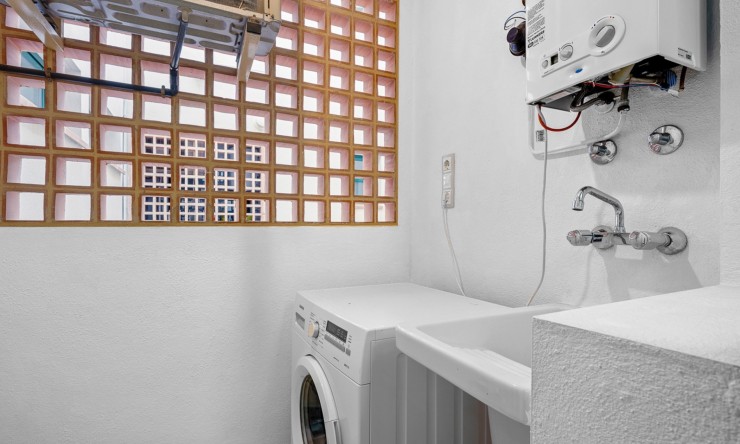 Resale - Apartment -
Finestrat - Sierra Cortina