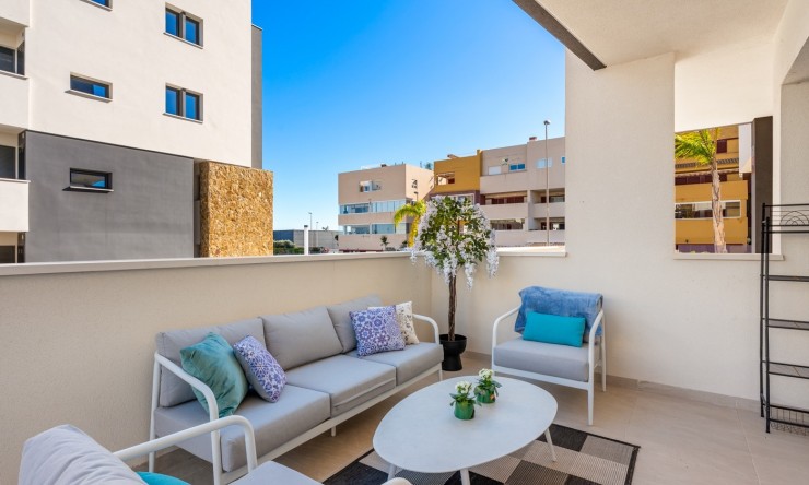 Herverkoop - Appartement -
Orihuela Costa - Playa Flamenca
