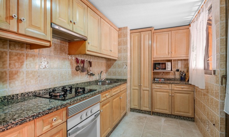 Rynek Wtórny - Apartament -
Arenales del Sol - Segunda linea playa