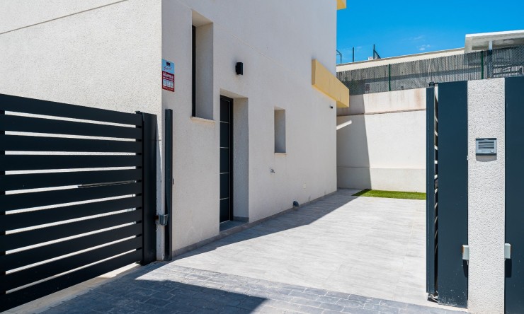 Resale - Villa -
Los Montesinos