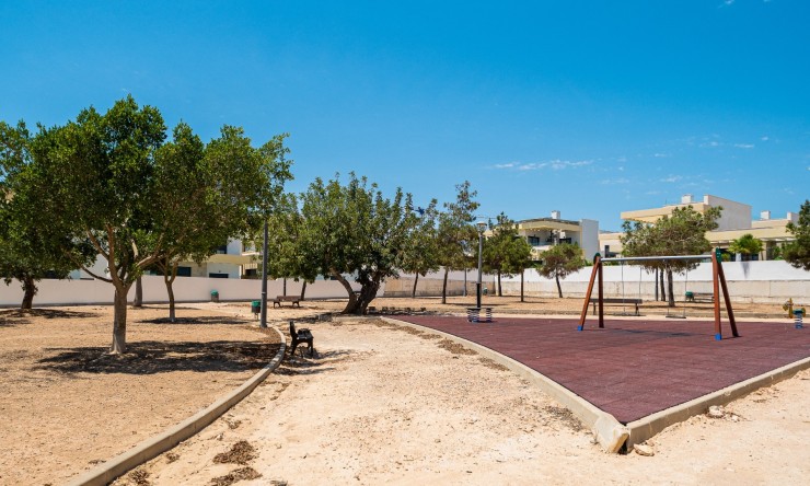 Resale - Villa -
Los Montesinos
