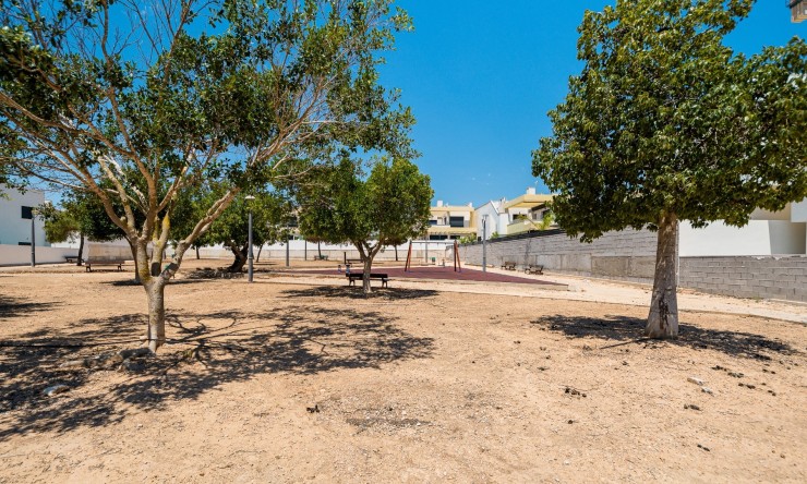 Resale - Villa -
Los Montesinos
