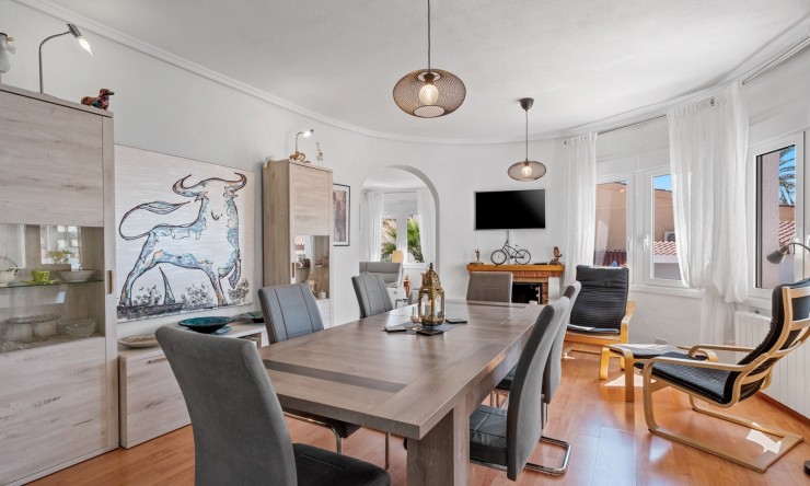 Resale - Villa -
Ciudad Quesada - Rojales - Rojales