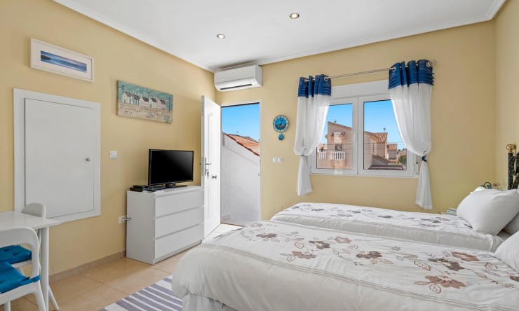 Resale - Villa -
Ciudad Quesada - Rojales - Rojales