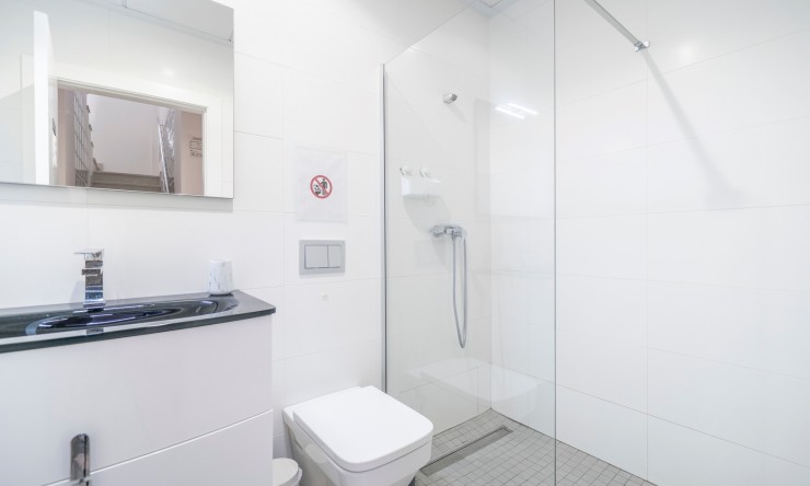 Resale - Villa -
Torrevieja