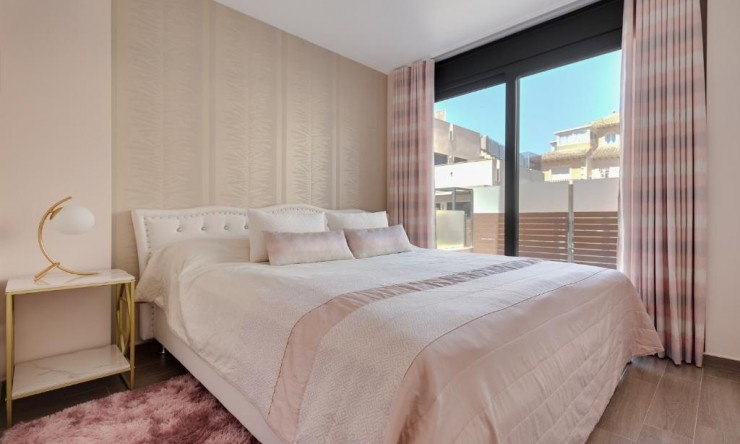 Resale - Villa -
Torrevieja
