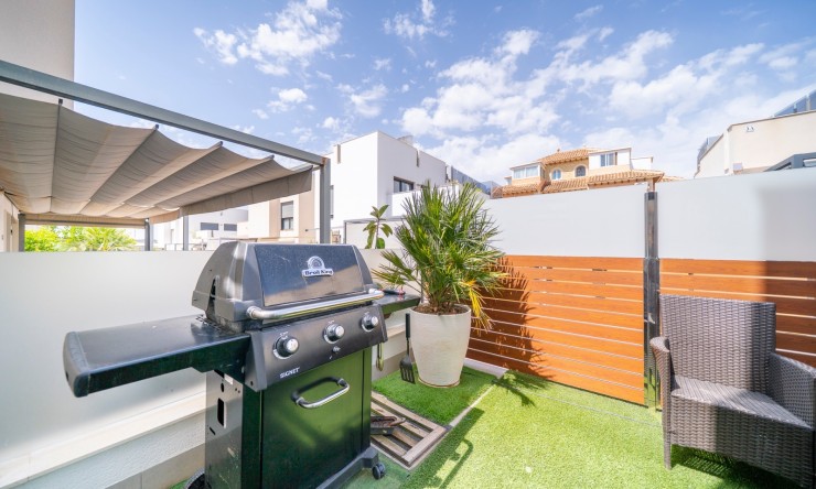 Resale - Villa -
Torrevieja