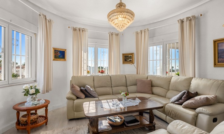 Resale - Villa -
Ciudad Quesada - Rojales