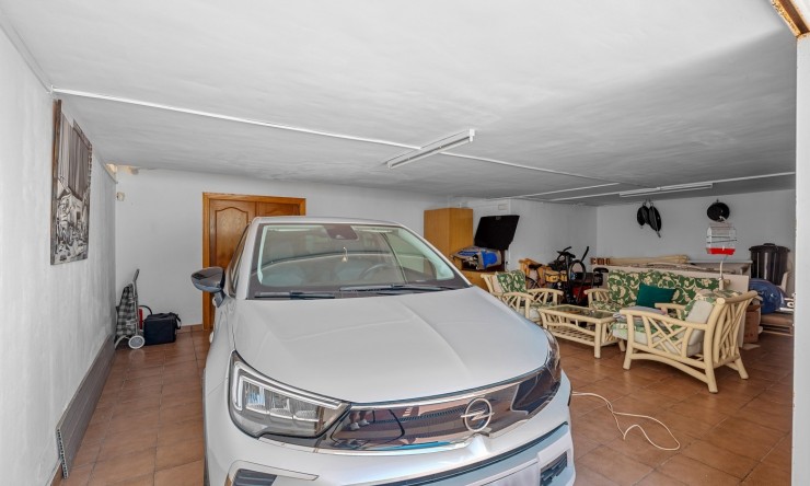Resale - Villa -
Torrevieja - La Mata