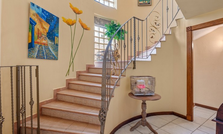 Resale - Villa -
Torrevieja - La Mata