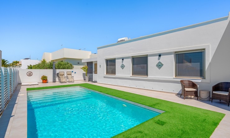 Revente - Villa -
La Marina