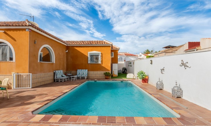 Herverkoop - Villa -
Ciudad Quesada - Rojales