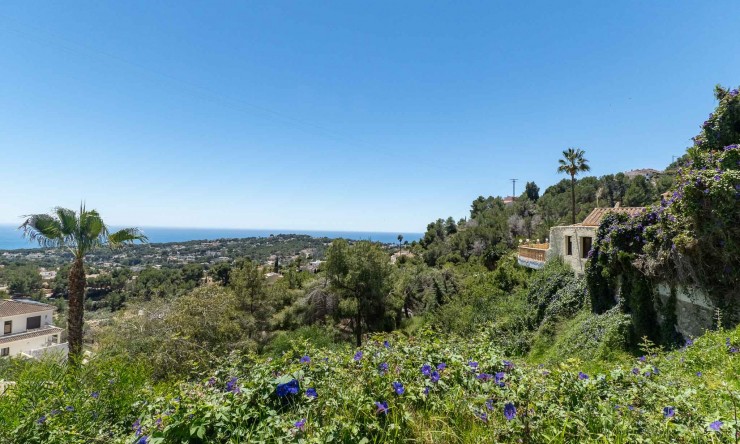 Resale - Land -
Moraira - Benimeit