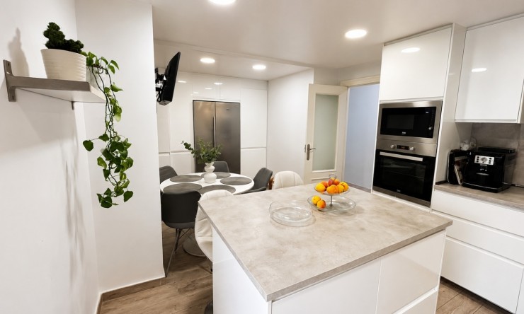 Resale - Flat -
Altea - Altea ciudad