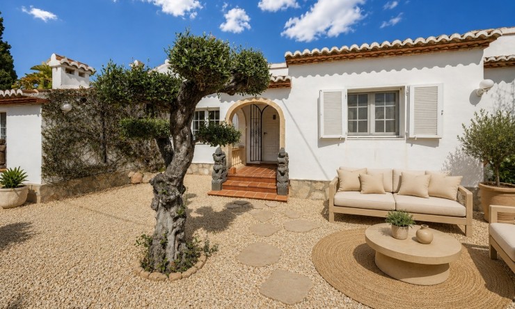 Resale - Villa -
Jávea / Xàbia - Partides comunes - Adsubia