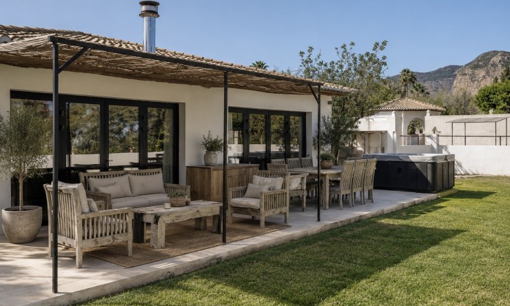 Resale - Villa -
Jávea / Xàbia - Partides comunes - Adsubia