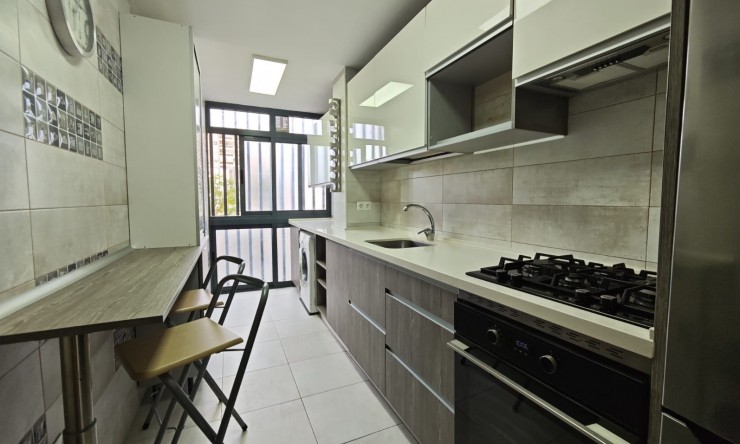 Revente - Appartement -
Benidorm - Levante