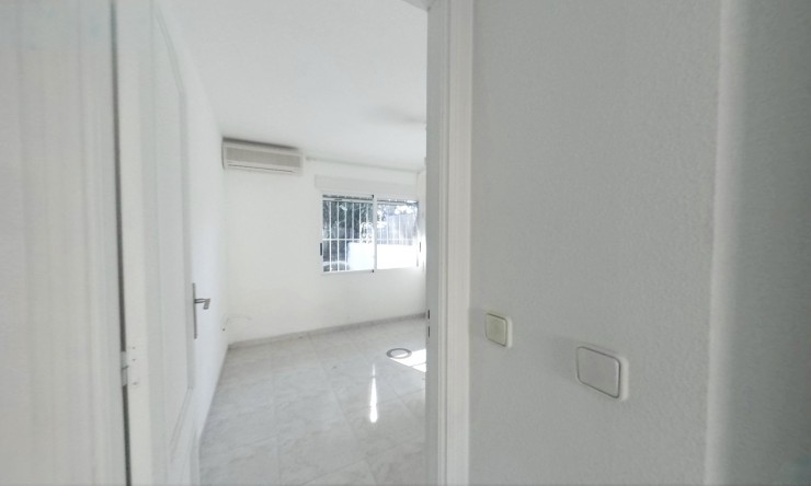 Resale - Villa -
Albir - Center