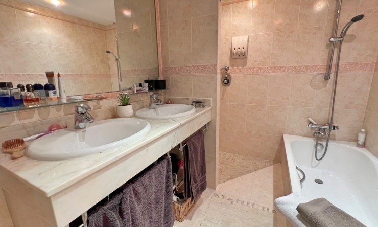 Resale - Apartment -
Altea