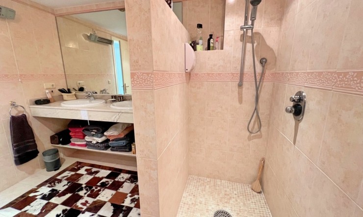 Resale - Apartment -
Altea