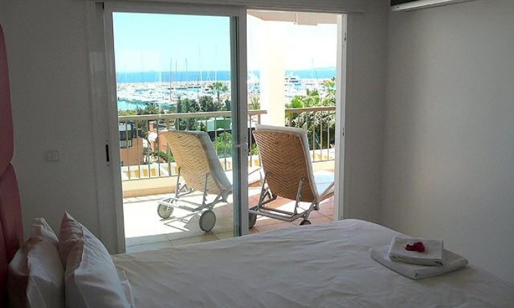Revente - Appartement -
PORTALS NOUS - Calvià