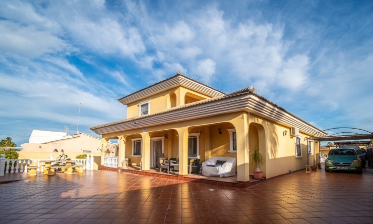 Revente - Villa -
TORREVIEJA - LOS BALCONES - LOS ALTOS