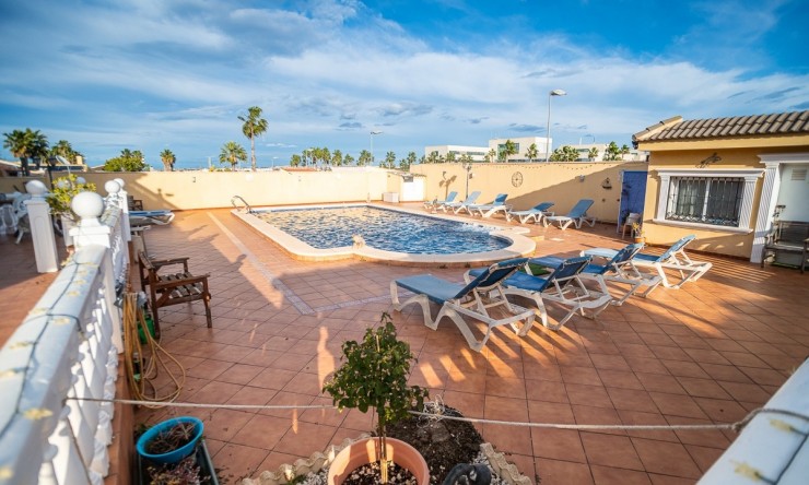 Revente - Villa -
TORREVIEJA - LOS BALCONES - LOS ALTOS