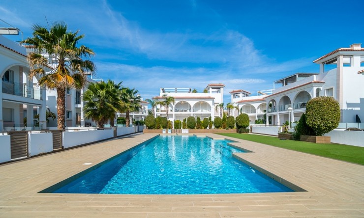 Revente - Appartement -
CIUDAD QUESADA