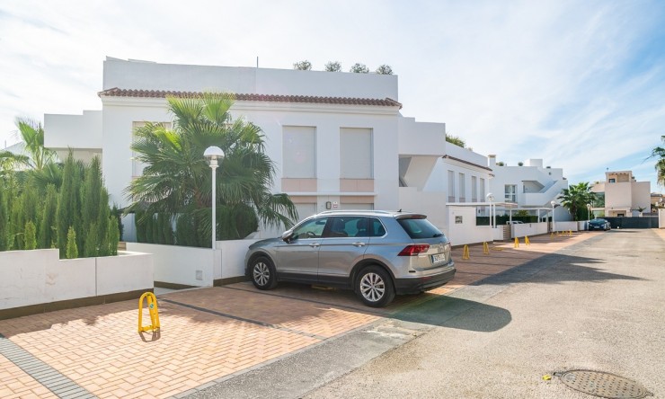 Revente - Appartement -
CIUDAD QUESADA