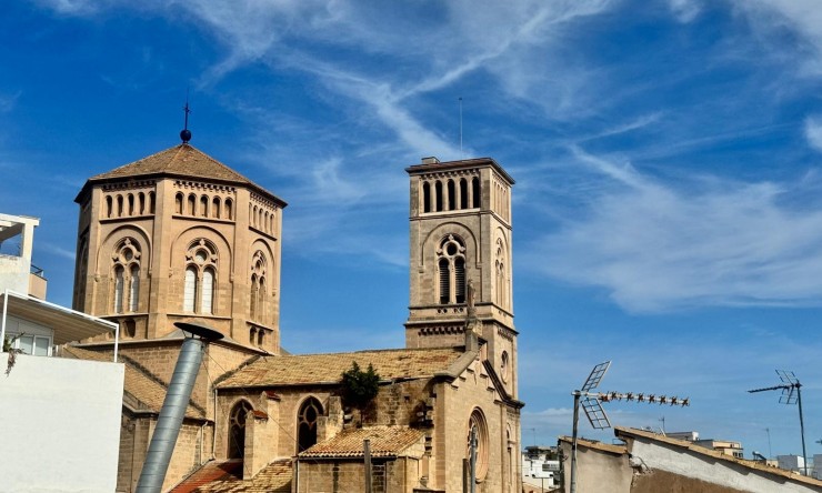Revente - Attique -
PALMA