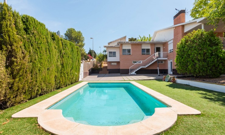 Revente - Villa -
MOLINA DEL SEGURA