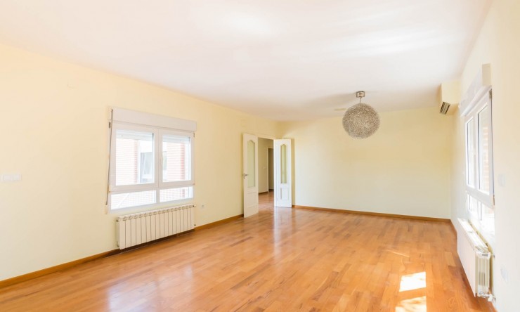 Revente - Villa -
MOLINA DEL SEGURA