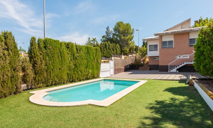 Revente - Villa -
MOLINA DEL SEGURA