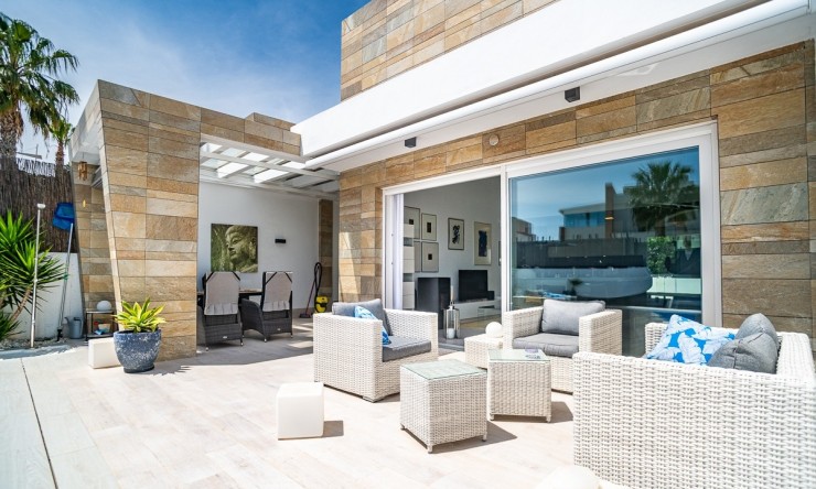 Revente - Villa -
ALGORFA - La Finca Golf