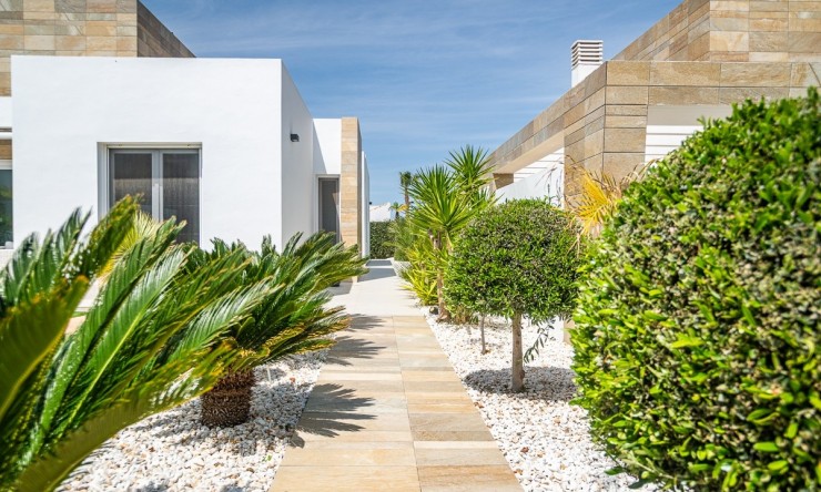 Revente - Villa -
ALGORFA - La Finca Golf