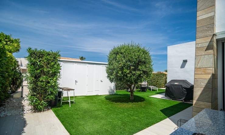 Revente - Villa -
ALGORFA - La Finca Golf