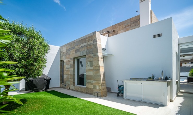 Revente - Villa -
ALGORFA - La Finca Golf