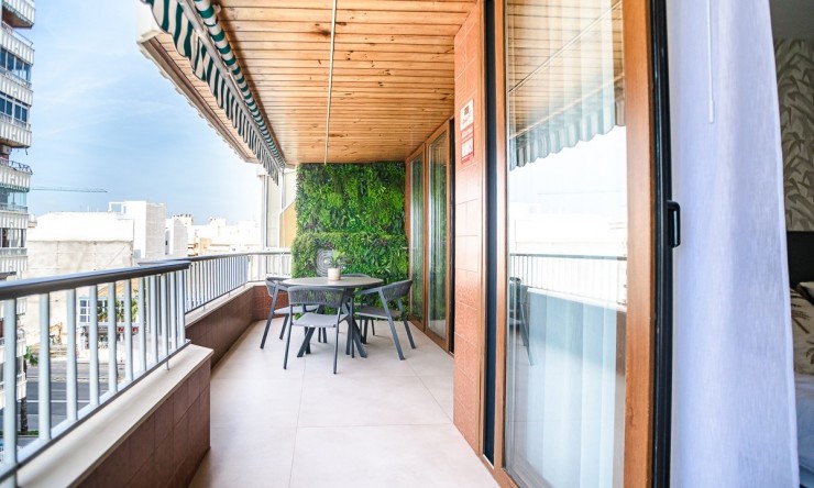 Revente - Appartement -
TORREVIEJA - Acequion